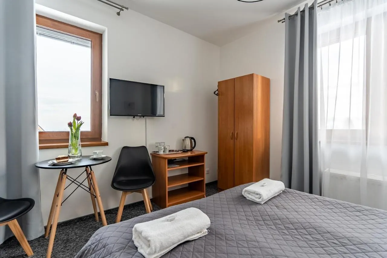Villa 84 & Apartments Jacuzzi & Sauna Zakopane Panzió