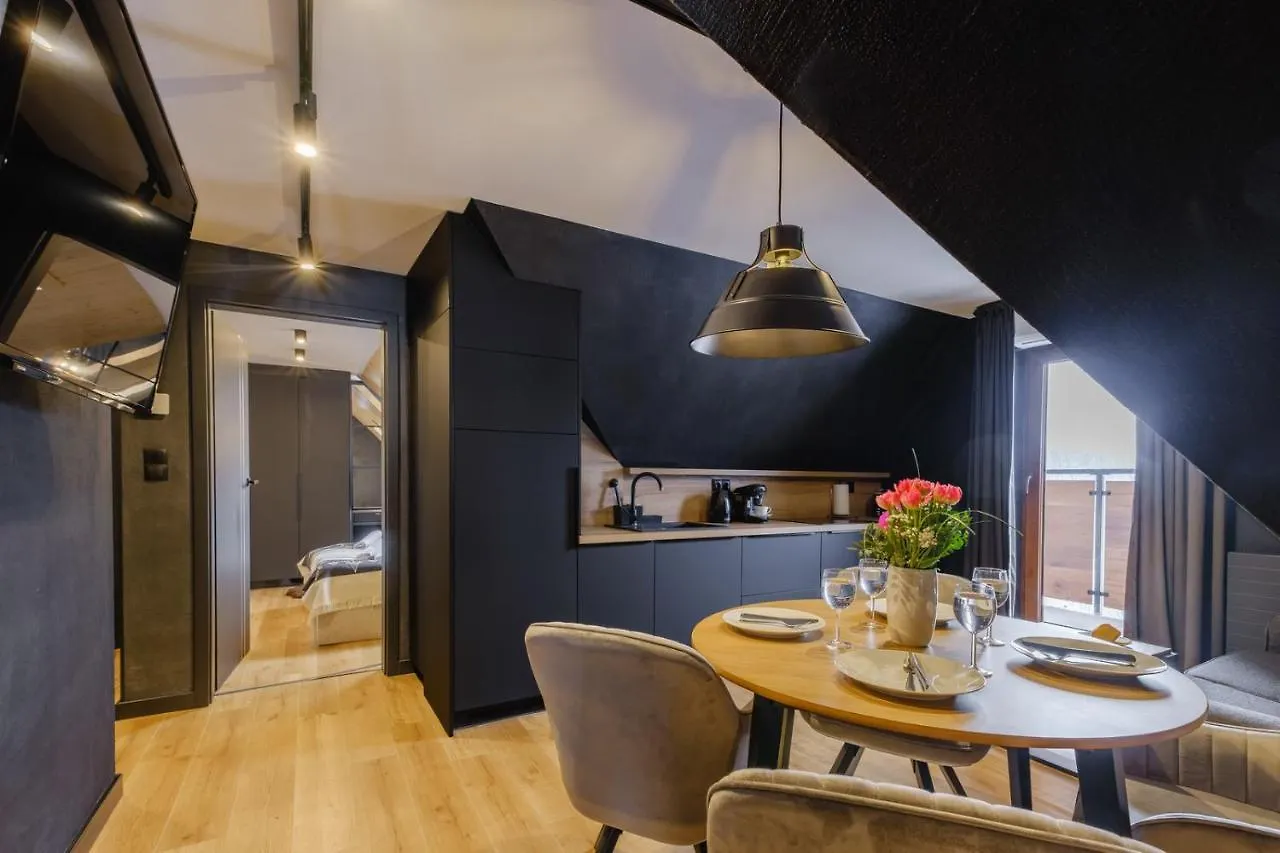 Villa 84 & Apartments Jacuzzi & Sauna Zakopane Panzió