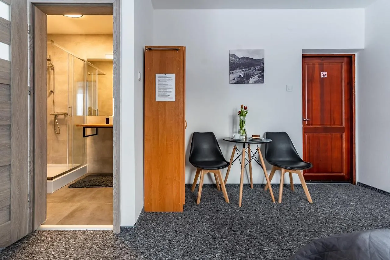 Villa 84 & Apartments - Jacuzzi, Sauna Zakopane Panzió
