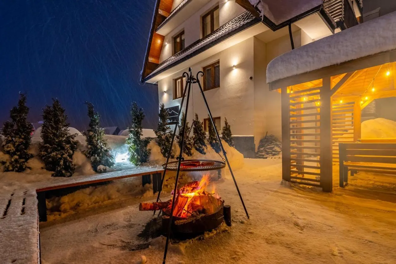 Villa 84 & Apartments - Jacuzzi, Sauna Zakopane Panzió