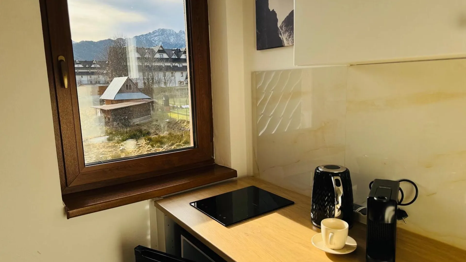 Villa 84 & Apartments - Jacuzzi, Sauna Zakopane Panzió