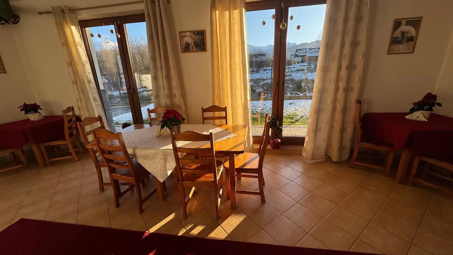 Bed & Breakfast Villa 84 & Apartments Jacuzzi & Sauna Zakopane
