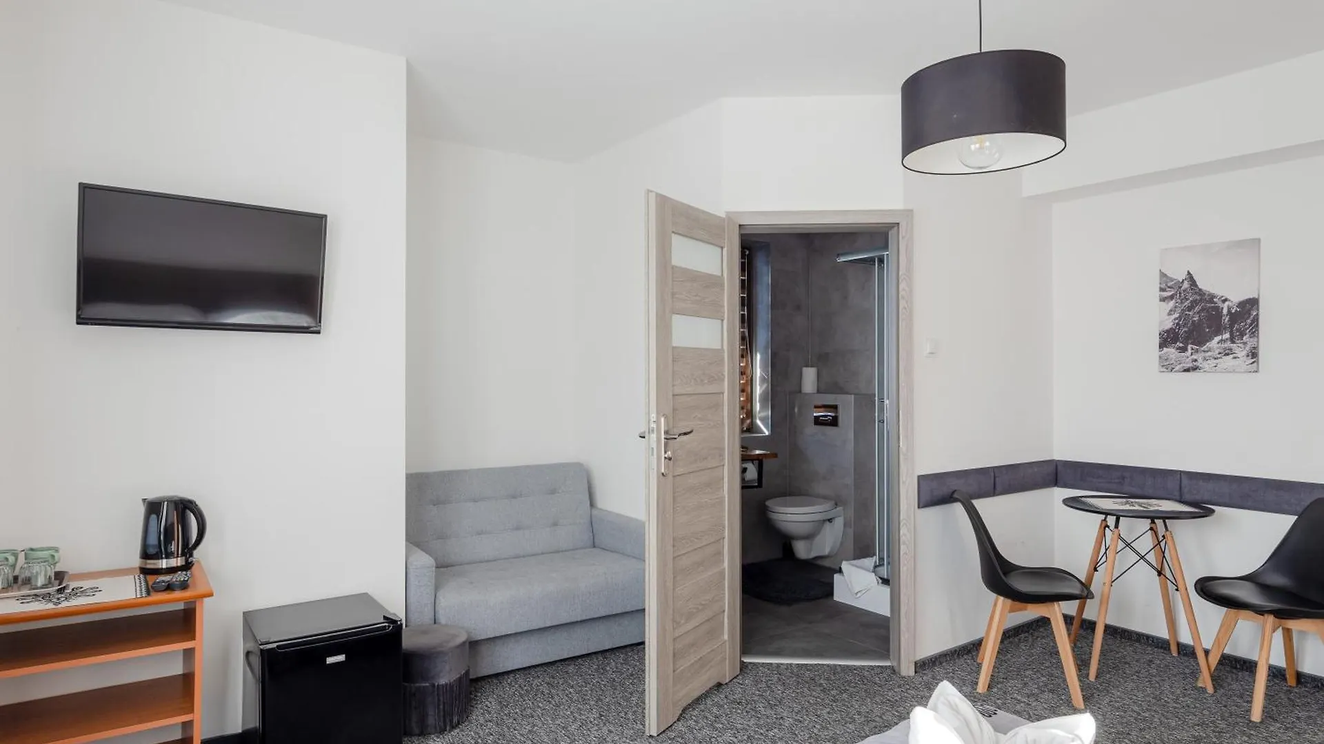 Villa 84 & Apartments Jacuzzi & Sauna Zakopane Bed & Breakfast