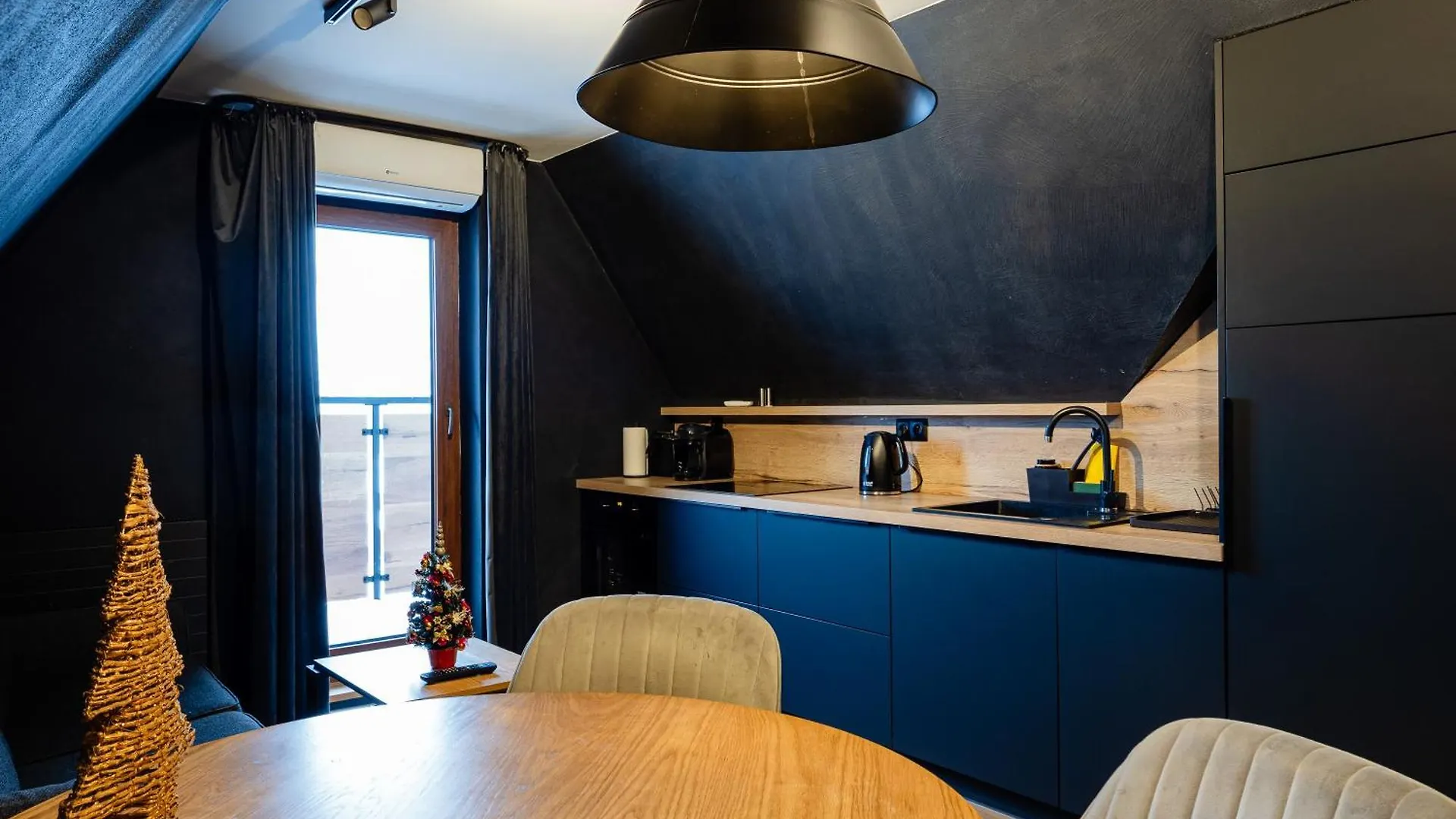 Villa 84 & Apartments - Jacuzzi, Sauna Zakopane